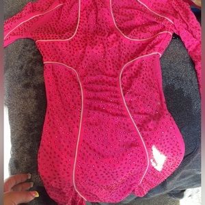 Pink dress with zip up back.